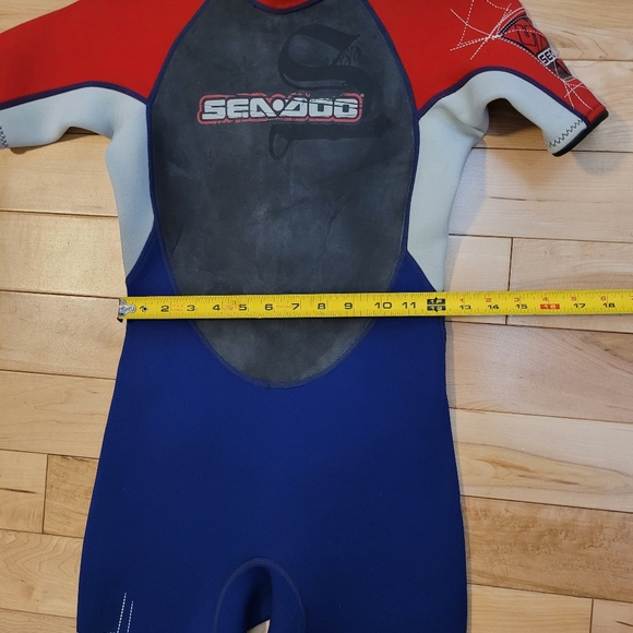 Seadoo Youth Size 12 Red and Blue Short Sleeve Wetsuit - Picture 5 of 5